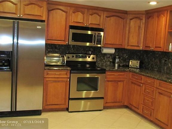 3rd image of 110 NW 53rd Ct