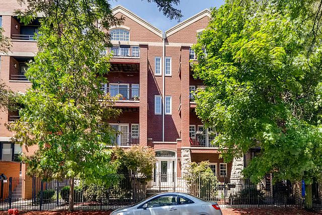 1st image of 930 W Cuyler Ave APT 3E