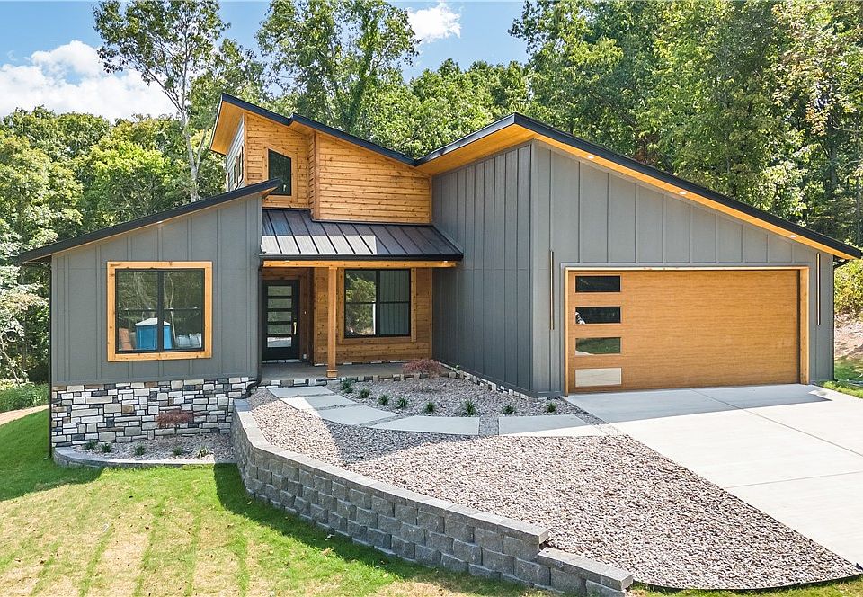 1st image of 12 Colmonell Ln