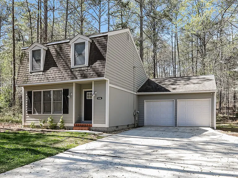 1398 Lakeview Pkwy — Photo 4