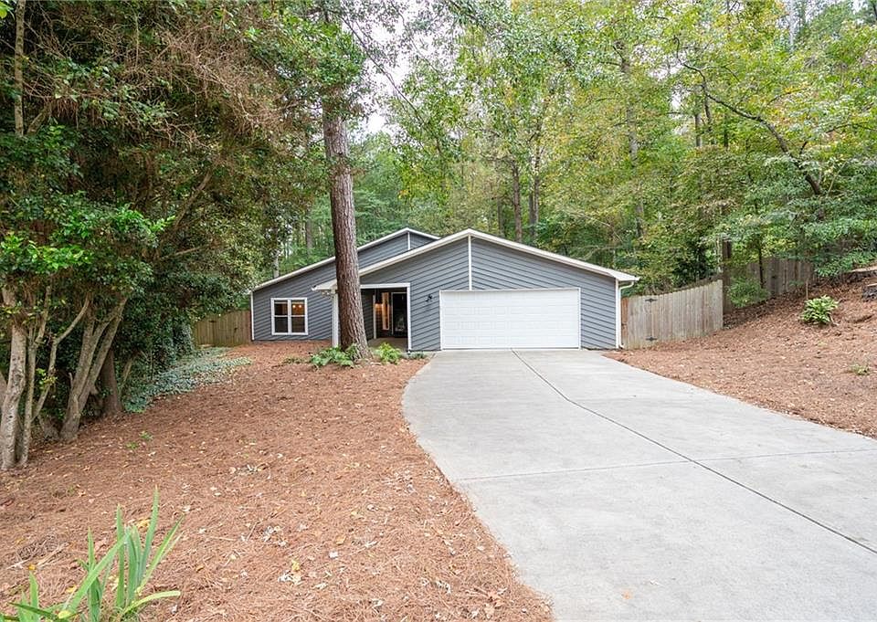 1st image of 700 Creekwood Xing