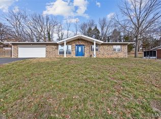 1715 Woodwind Dr, Imperial, MO 63052