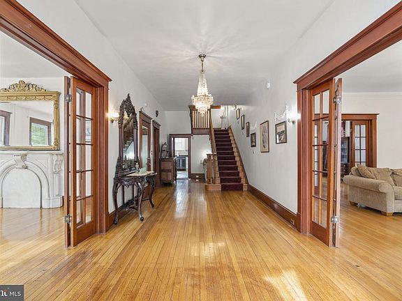 2nd image of 6100 Frederick Rd