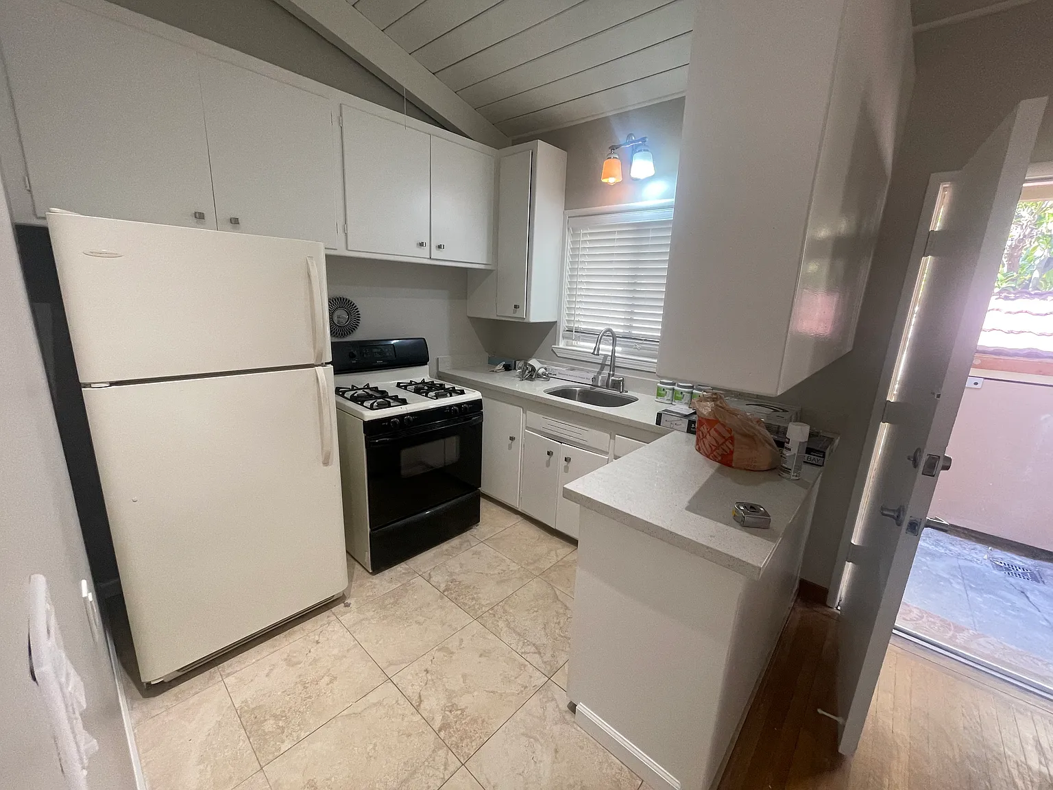1 bed, 680 sqft, $2,495 — Photo 3