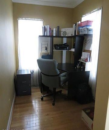3rd image of 209 W Telegraph St