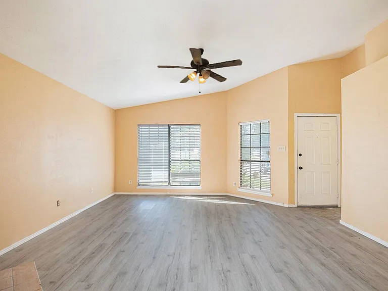 6600 Brookhaven Ct — Photo 6