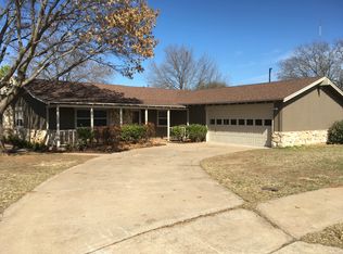 2 Waggoner Cir, Wichita Falls, TX 76309