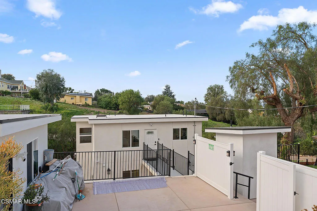 Building Photo - 265 McKnight Rd #265