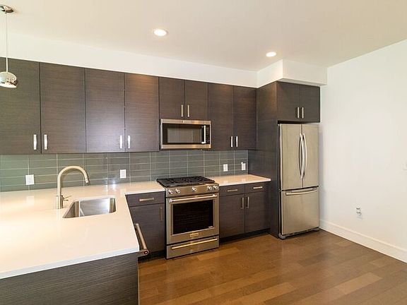 5th image of 222 West Ave Unit 1311