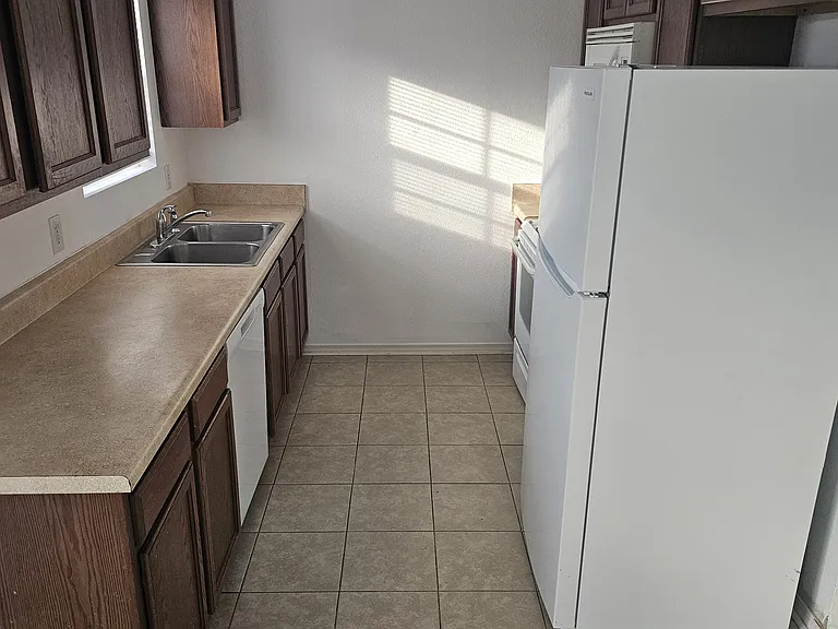 234 Adcock Rd #G — Photo 7