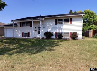 1758 E 19th St, Fremont, NE 68025