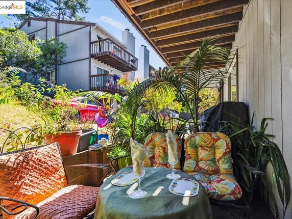 7400 Mountain Blvd #11, Oakland, CA 94605