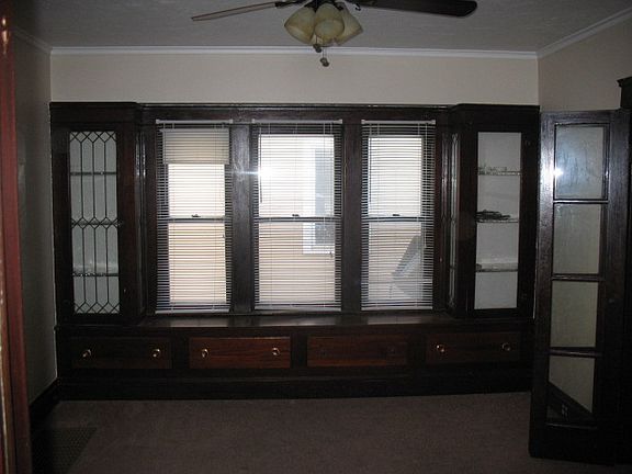5th image of 4413 Alpha Ave