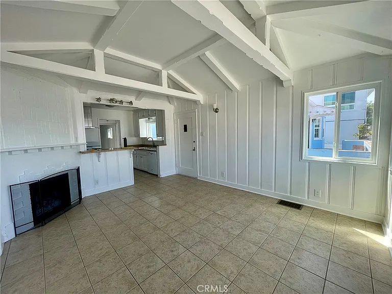 3112 Highland Ave — Photo 3