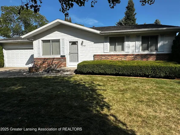 2400 Beacon Hill Dr, Lansing, MI 48906