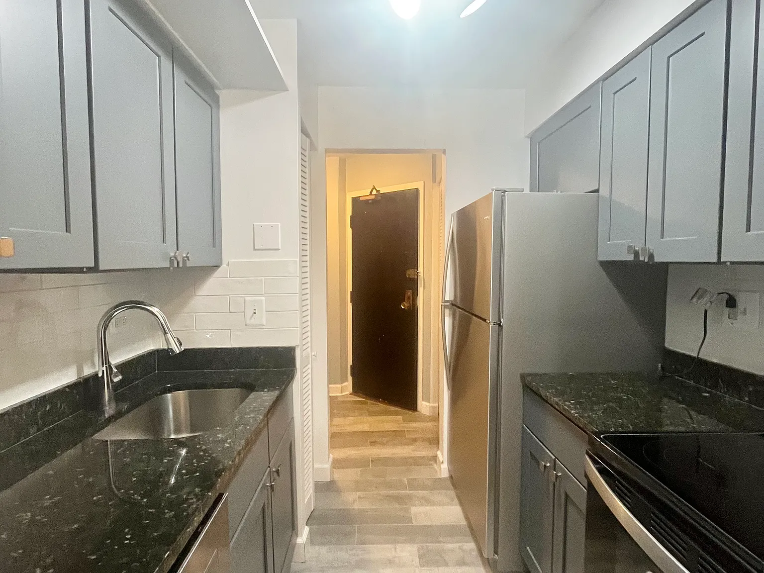 1 bed, 700 sqft, $1,950 — Photo 1