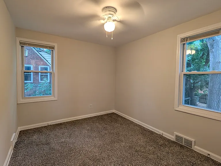 7405 Curtis St — Photo 3