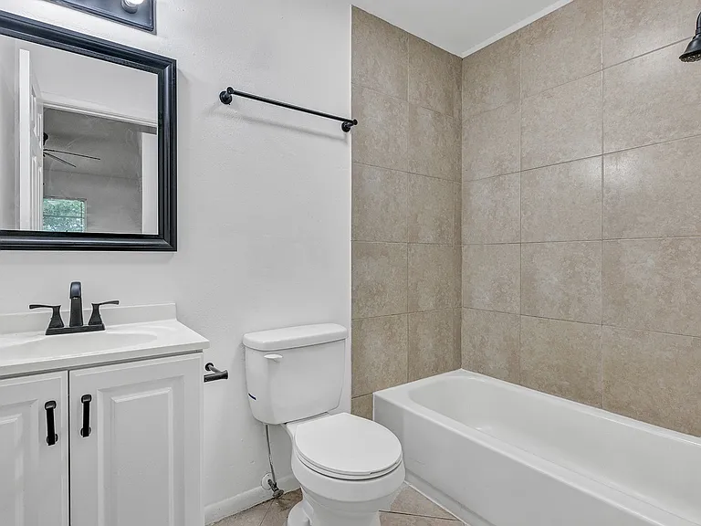 506 NE 28th Ave #C — Photo 10