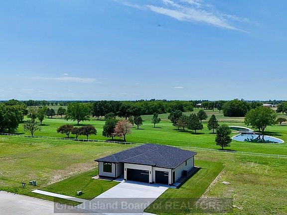 2nd image of 3116 Saint Andrews Cir