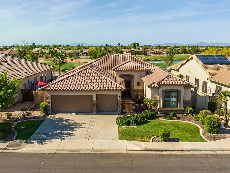 4176 E Clubview Dr — Photo 5