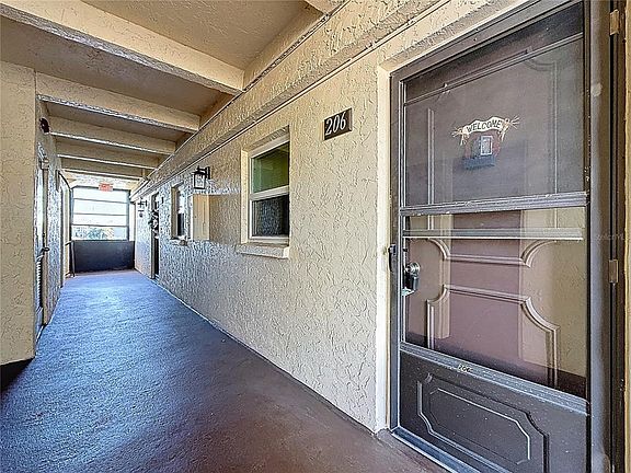 3rd image of 11485 Oakhurst Rd #206