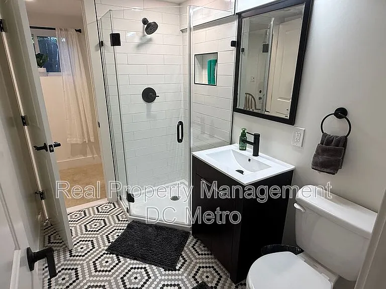 1711 Lang Pl NE — Photo 23