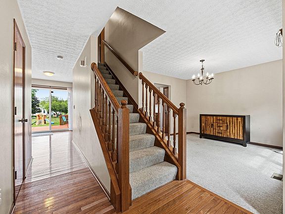4th image of 5254 Dietrich Ave