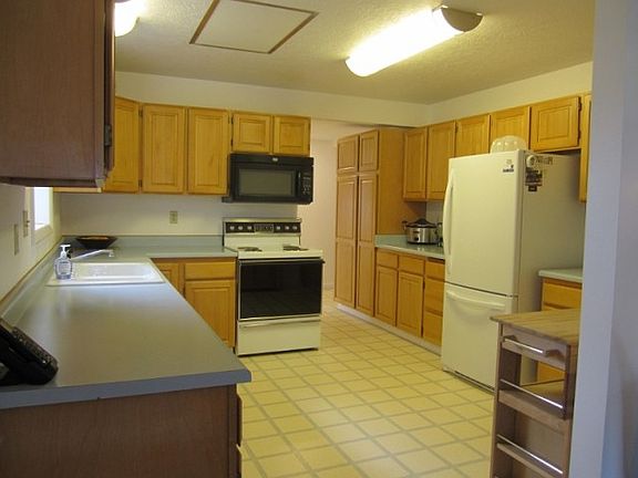 4th image of 101 Victor Dr