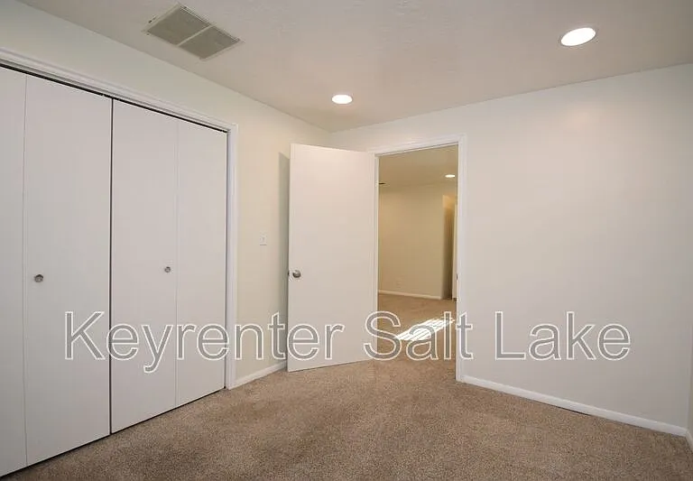 6888 S Hillside Village Cir — Photo 26