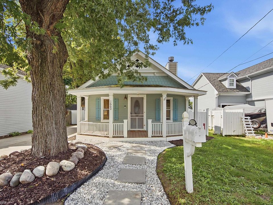 1660 Beechmont St, photo 2