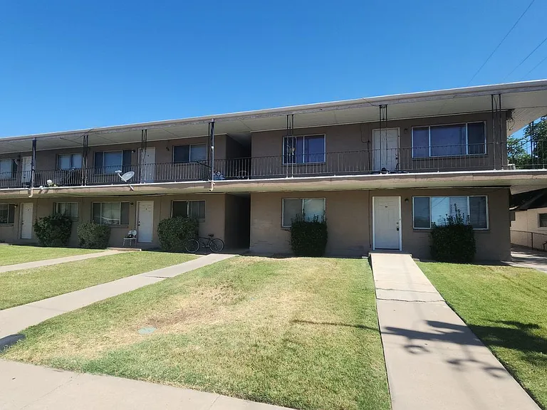 Hackwell Apartments — Photo 3