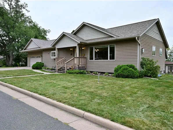 1102 High Street, Spooner, WI 54801
