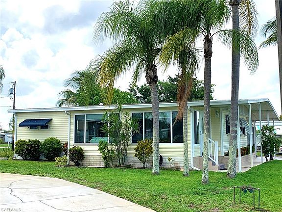 3rd image of 26262 Duchess Ln