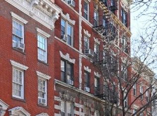 312 W 20th St #2B, New York, NY 10011