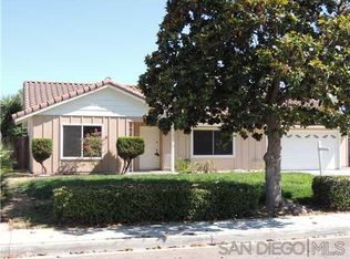 1419 Oak Hill Dr, Escondido, CA 92027