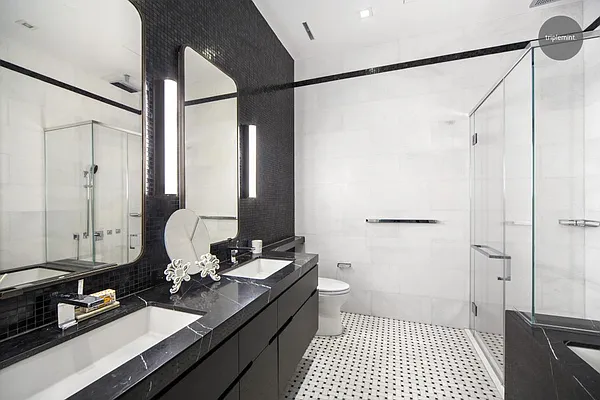 Sold by Triplemint | media 6