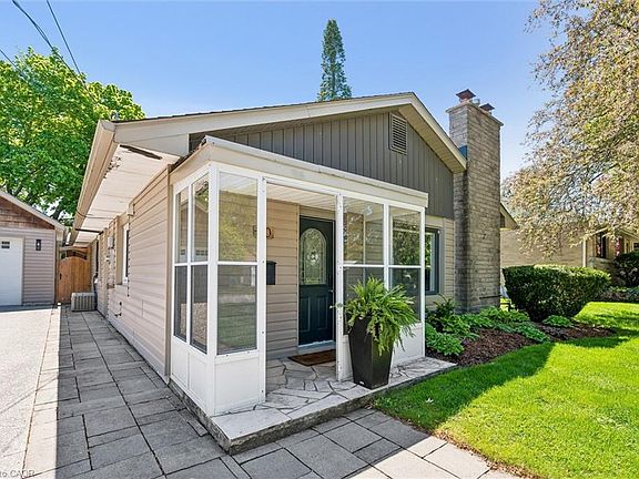 3rd image of 90 Dean Ave