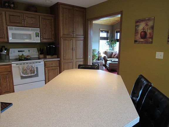 4th image of 3251 Sundance Cir NW
