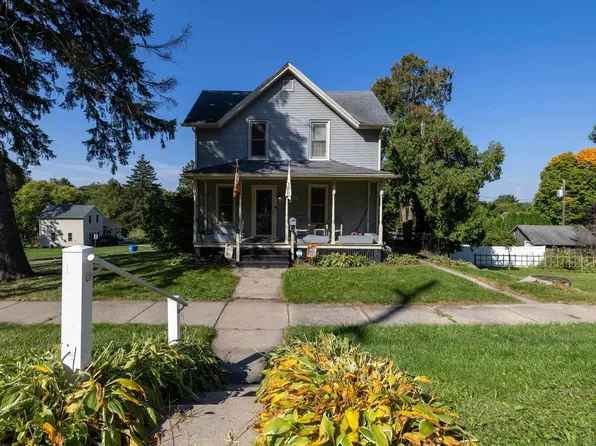 420 Vine Street, Baraboo, WI 53913