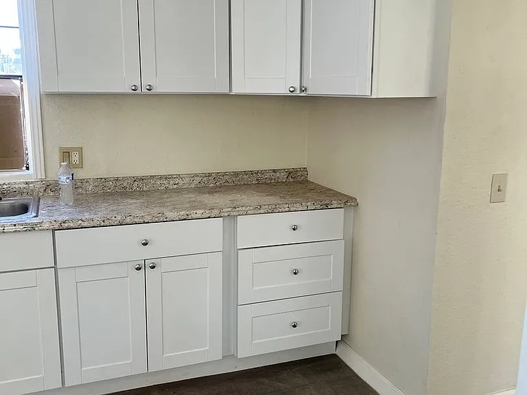 2080 Sweetwater Dr — Photo 9