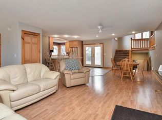 5125 Drummond Rd, Mound, MN 55364