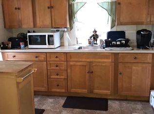 29 Lester Ave, Pawcatuck, CT 06379