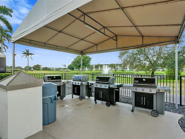 3001 Portofino Isle #K2 — Photo 55