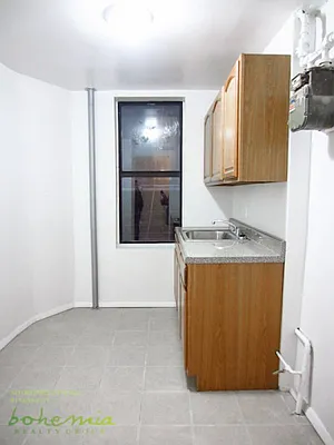 Rented by Bohemia Realty Group | media 23