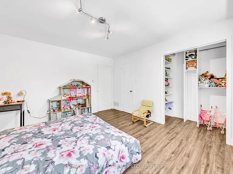 39 Sunnywood Cres — Photo 30