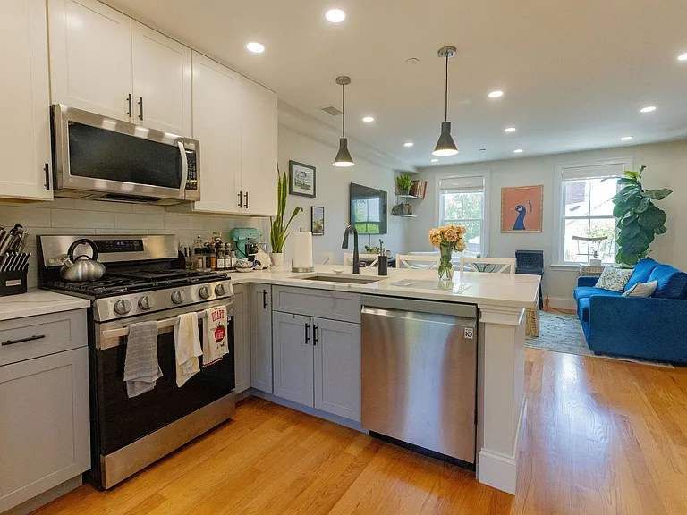 79 White St #2 — Photo 2