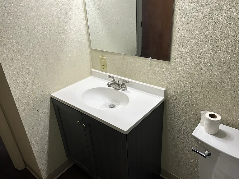1607 Linda Dr — Photo 10