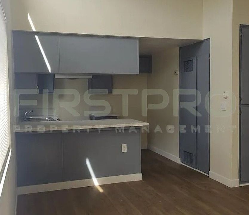 1st image of 1204 W Gardena Blvd #Z