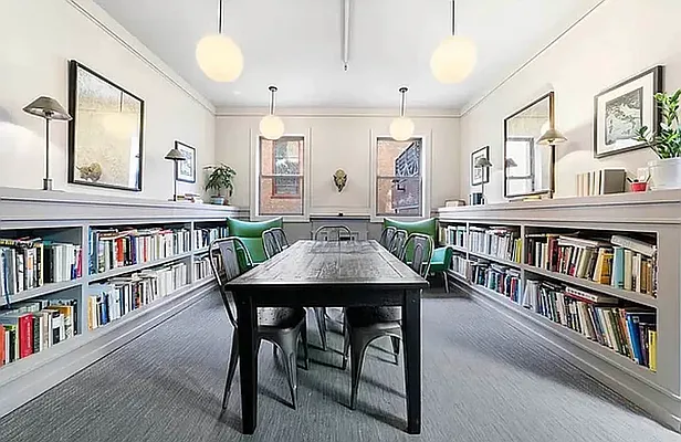 Rented by EXR | media 53