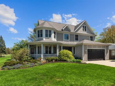 845 Woodward Ave, Deerfield, IL, 60015